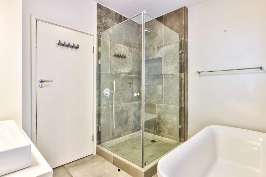 To Let 1 Bedroom Property for Rent in Bantry Bay Western Cape